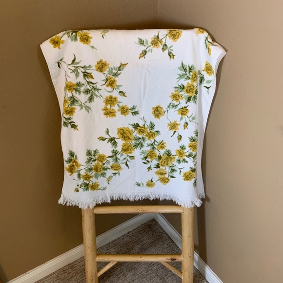 Vintage Deadstock  3 Pc White With Green/Yellow Floral  Fieldcrest Martex Towels - Picture 13 of 14